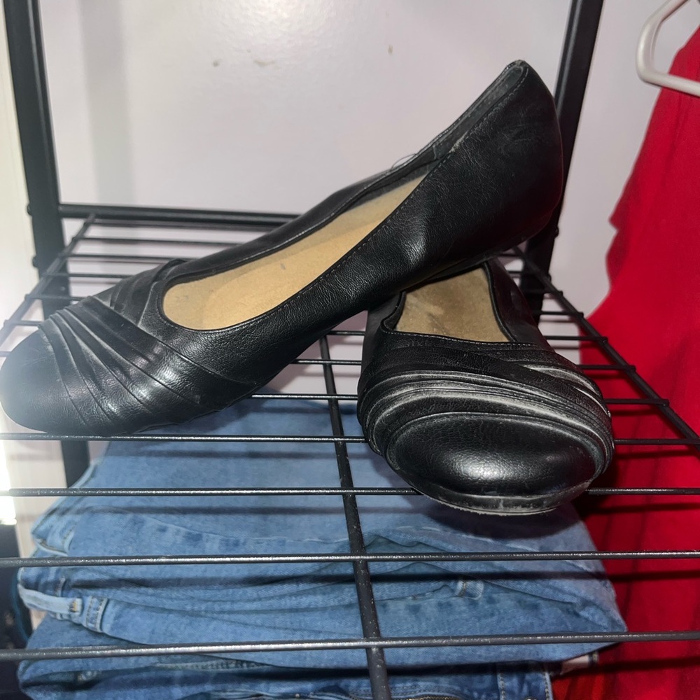 Elegant Black Women's Flats